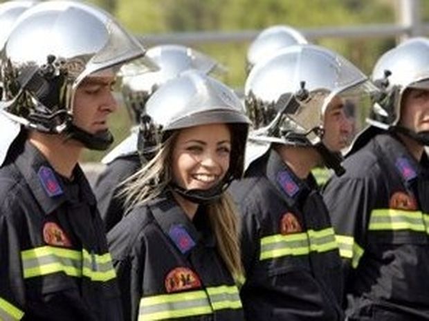 Ζητούνται 4.000 νέοι πυροσβέστες