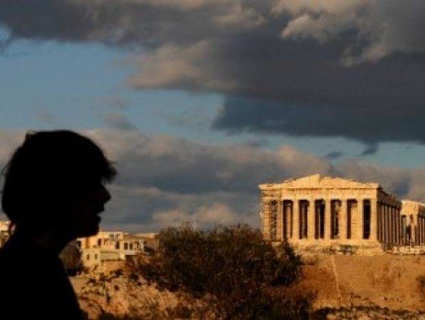 WSJ: Η Ευρώπη ή θα σώσει την Ελλάδα ή τις τράπεζες