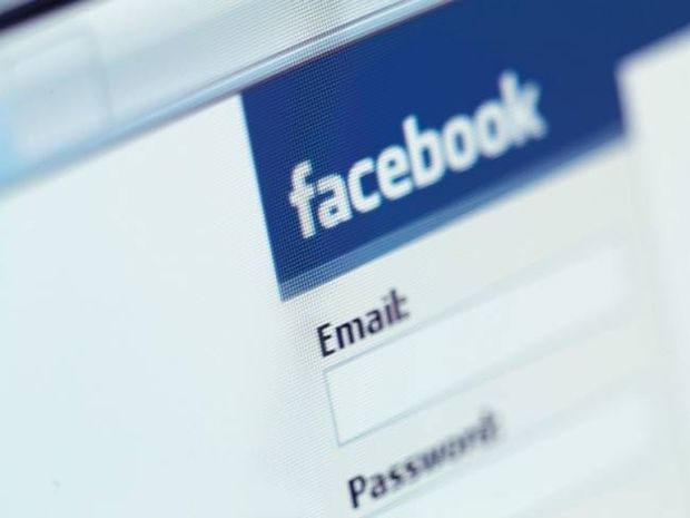 Νέα αυθαιρεσία του Facebook: Άλλαξε τα e-mail όλων των χρηστών! 