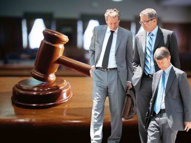 Ανοίγουν «πόλεμο» οι δικαστές με την τρόικα