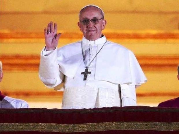 Πρώην «σεκιουριτάς» με αρραβωνιαστικιά ο Πάπας Φραγκίσκος
