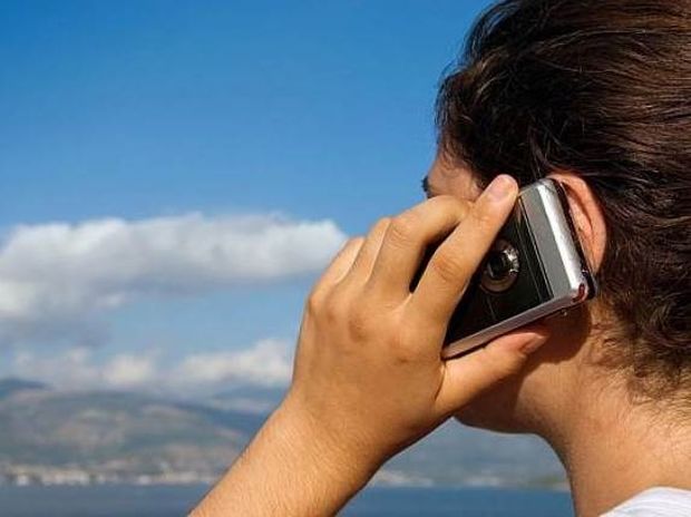 Τέλος στις υπερχρεώσεις roaming – Υπερψηφίστηκε το νομοσχέδιο