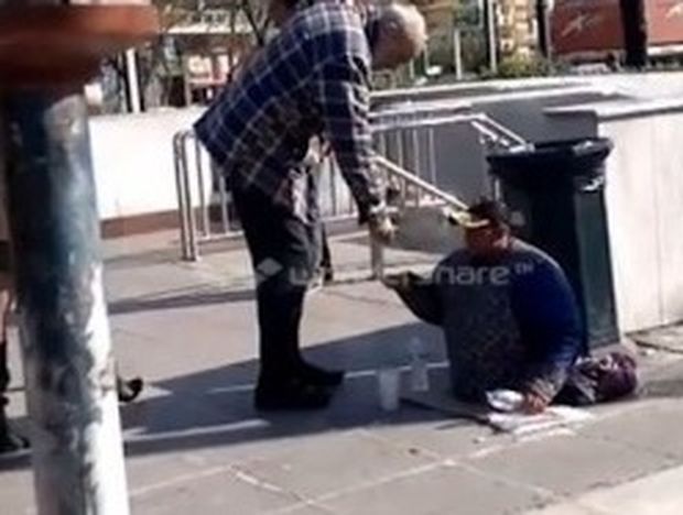 ΑΠΙΣΤΕΥΤΟ VIDEO: Ανάπηρος αλλοδαπός ζητιάνος έβγαλε πόδια και περπάτησε!