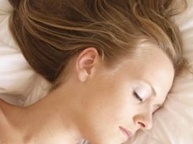5 λόγοι που ξυπνάτε κουρασμένη ακόμα και μετά από ένα 8ωρο ύπνου