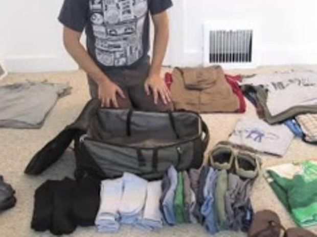 VIDEO: Πώς να χωρέσετε άπειρα πράγματα στη βαλίτσα σας!