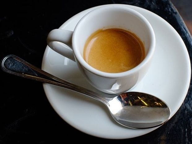 Τρελάθηκε και ο Ιταλός με τη τιμή του espresso στη Ψαρρού! Μας έκανε βούκινο στο instagram…