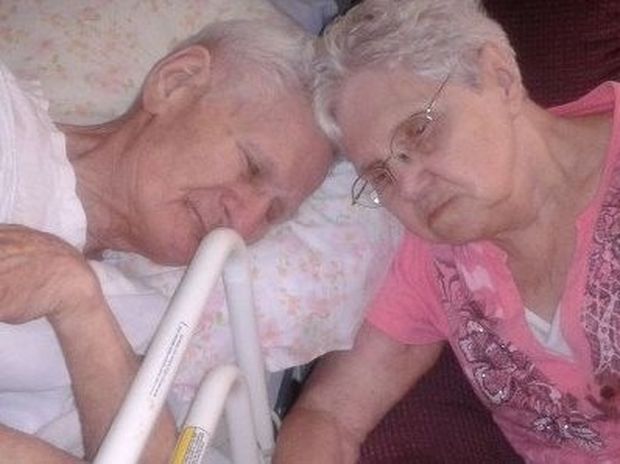 Η αποθέωση της αγάπης: Εζησαν μαζί 65 χρόνια και πέθαναν με 11 ώρες διαφορά