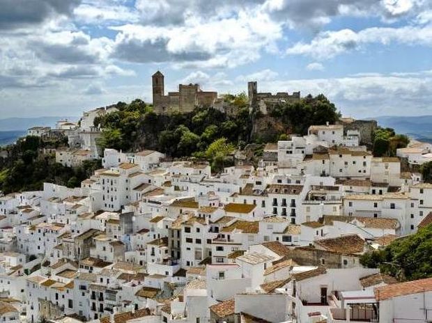 Το ισπανικό χωριό που μηδένισε την ανεργία - Πώς τα κατάφεραν;