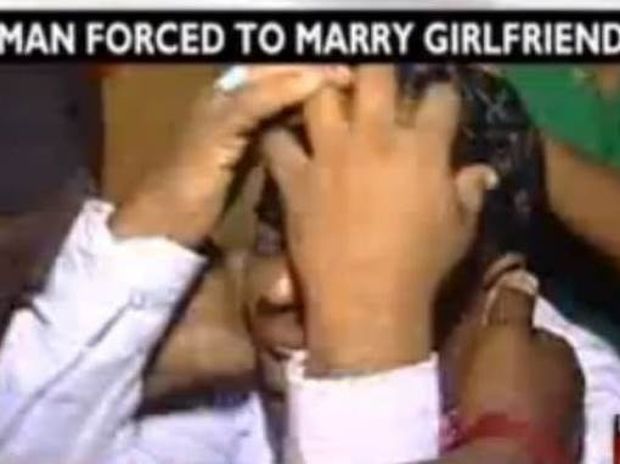 Βίντεο: Μόλις είδε τη νύφη πήγε να φύγει αλλά…