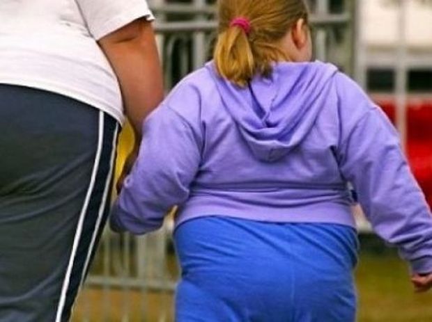 Απίστευτο: 5χρονο κοριτσάκι ζυγίζει 69 κιλά- Η πρόνοια πήρε την επιμέλεια από τους γονείς 