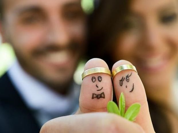 Οι 8 κανόνες που επιβάλλεται να καταπατήσετε στο γάμο!