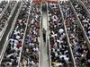 ΑΠΙΣΤΕΥΤΕΣ ΕΙΚΟΝΕΣ: Ουρές χιλιομέτρων στο μετρό του Πεκίνο! 