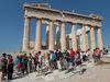 Ποιοι είναι οι πιο γενναιόδωροι τουρίστες στην Ελλάδα;