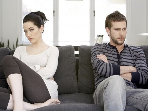 Η νευρωτική ζηλοτυπία στις σχέσεις: Τι είναι και που οφείλεται;