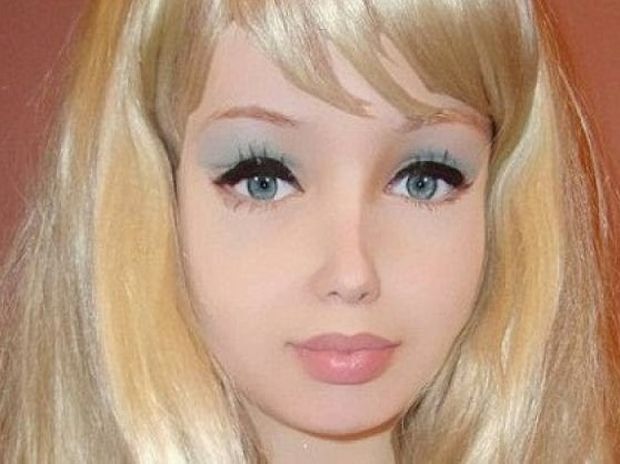 ΨΥΧΩΣΗ: 16χρονη Ουκρανή έχει γίνει μια κούκλα Barbie! (εικόνες)