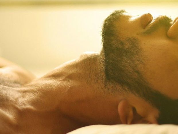 Ζώδια και Σεξ: Σημάδια ότι ένας άντρας είναι καλός στο κρεβάτι
