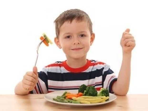 Φαγητό: Πόσο μεγάλη πρέπει να είναι η μερίδα του παιδιού;
