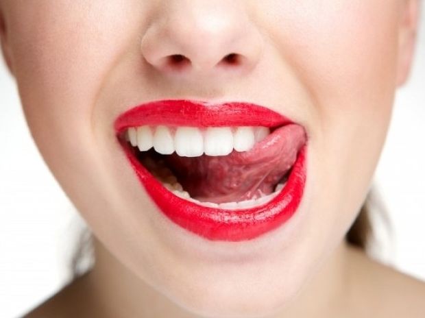 Γεύση αίματος στο στόμα: Τι μπορεί να σημαίνει  
