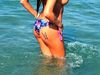 Γνωστή Ελληνίδα topless στην παραλία (photos)