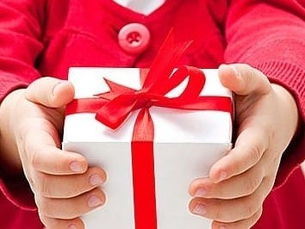 Πώς αντιδρούν τα παιδιά όταν δεν τους αρέσει ένα δώρο