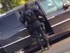Θρίλερ στο Παρίσι με οπλισμένο άνδρα που απειλoύσε να ανατιναχθεί (pic)