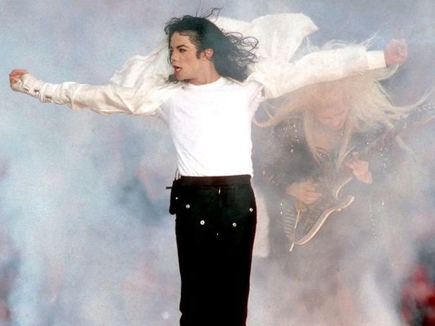 Είναι ο Michael Jackson ζωντανός; Δες τη φωτογραφία που κάνει το γύρο του διαδικτύου