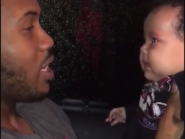 Η μικρούλα κλαίει με αναφιλητά γιατί ο μπαμπάς της απαγορεύει να έχει αγόρι! (video)