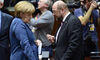 Γερμανία: Στο τραπέζι Μέρκελ - Σουλτς - Αρχίζουν οι διαπραγματεύσεις για το σχηματισμό κυβέρνησης