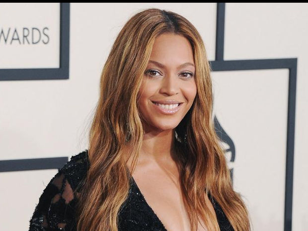 Ο makeup artist της Beyoncé μοιράζεται το κόλπο για την τέλεια εφαρμογή του foundation