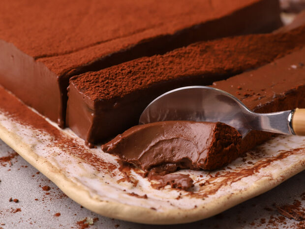 Chocolate mousse cake  