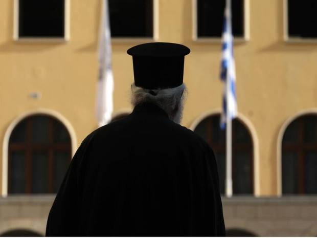 Σοκ: Σύλληψη ιερέα για βιασμό ανήλικης στην Ηλιούπολη