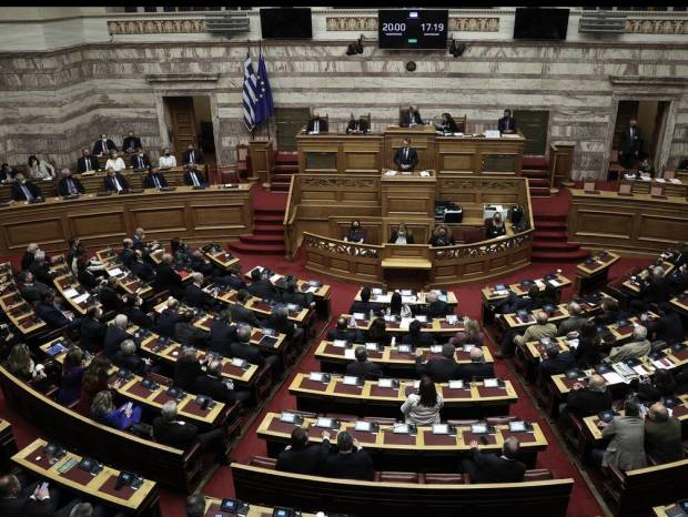 Βουλή: Απορρίφθηκε η πρόταση δυσπιστίας - 156 βουλευτές ψήφισαν κατά και ένας «παρών»
